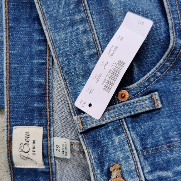 NWT J.Crew 9" Rise Billie Demi-Boot Crop Blue Jeans Size 29 Pants Style AQ790 - Picture 5 of 16